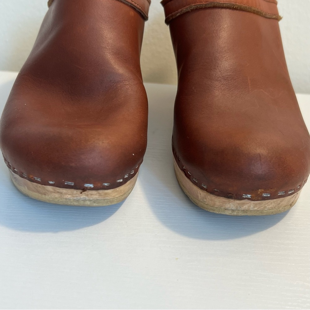 No. 6 Brown Leather Mules - Picture 3 of 8